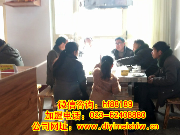 杨先生的山西省运城市柴火鸡加盟店的店内环境展示图片八