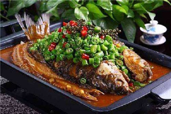 开个巫山烤鱼店需要多少钱成品