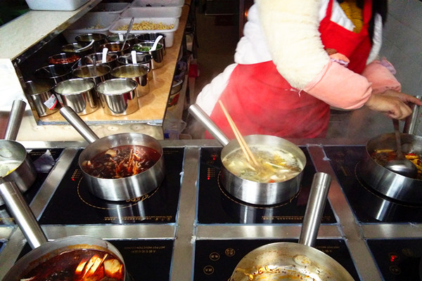 特色砂锅米线nba无插件极速体育_jrs直播网_jrs低调直播网多少钱