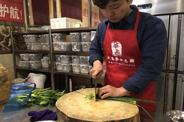 正宗云南过桥米线nba无插件极速体育_jrs直播网_jrs低调直播网学校学员实操