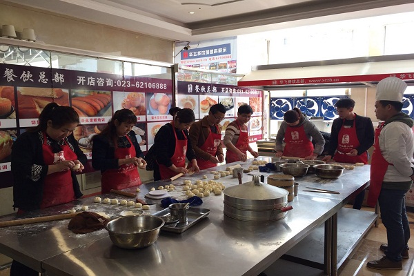 现烤蛋糕nba无插件极速体育_jrs直播网_jrs低调直播网实操