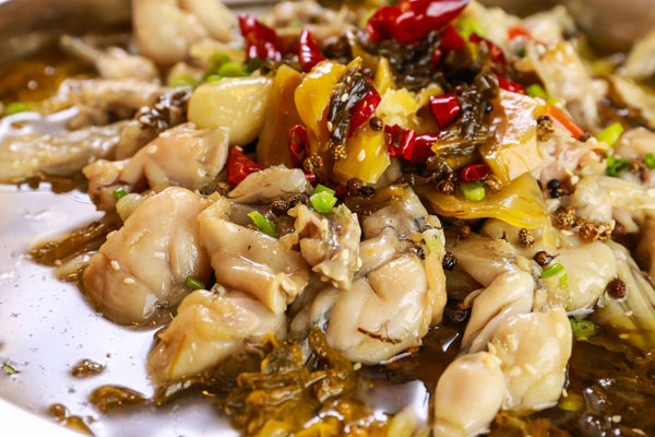 倾品酸菜牛蛙加盟学员制作成品