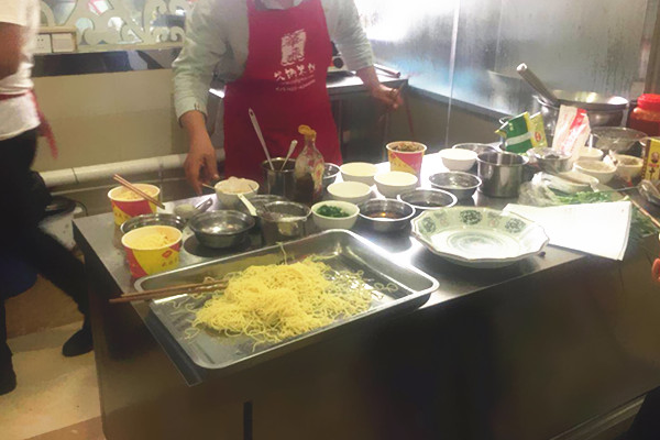 华飞彩色面条nba无插件极速体育_jrs直播网_jrs低调直播网