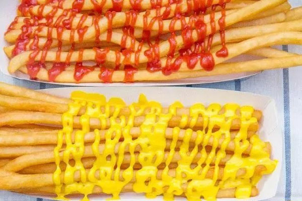 倾品超长薯条加盟学员制作成品