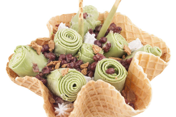 倾品炒冰淇淋卷加盟学员制作成品