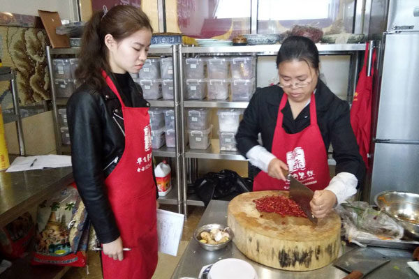 华飞香锅nba无插件极速体育_jrs直播网_jrs低调直播网学员nba无插件极速体育_jrs直播网_jrs低调直播网过程