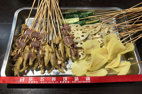 倾品串串小吃车加盟