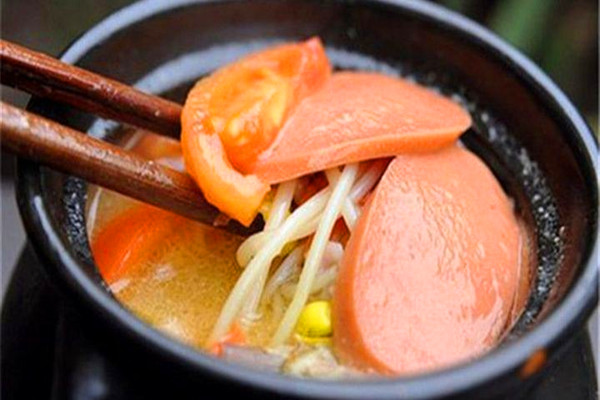 倾品罐罐米线加盟