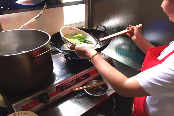 华飞泡姜鸡nba无插件极速体育_jrs直播网_jrs低调直播网