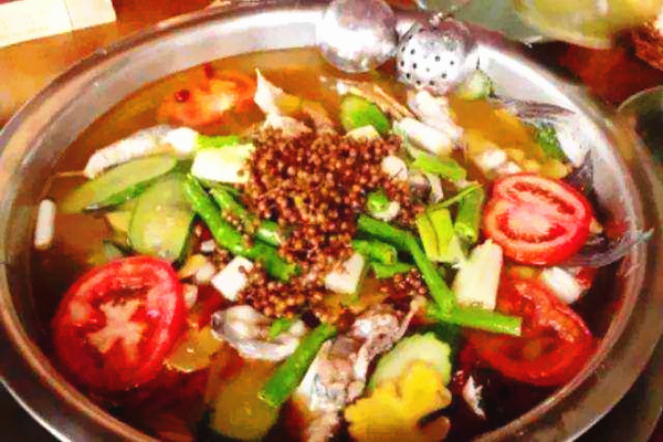 倾品贡椒兔加盟