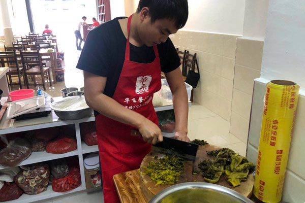 华飞啵啵鱼加学员nba无插件极速体育_jrs直播网_jrs低调直播网过程