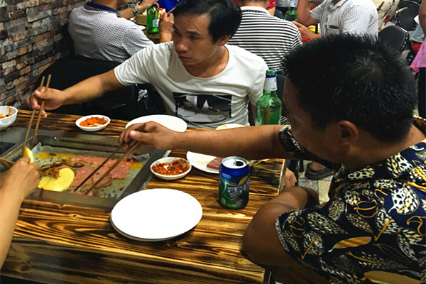 华飞纸上烧烤nba无插件极速体育_jrs直播网_jrs低调直播网