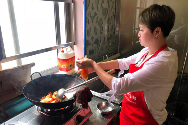 华飞手工面块nba无插件极速体育_jrs直播网_jrs低调直播网学员nba无插件极速体育_jrs直播网_jrs低调直播网过程