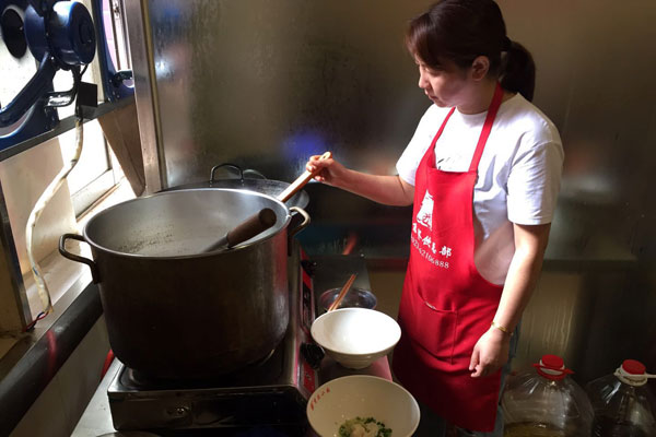 华飞泡椒面块nba无插件极速体育_jrs直播网_jrs低调直播网学员nba无插件极速体育_jrs直播网_jrs低调直播网过程