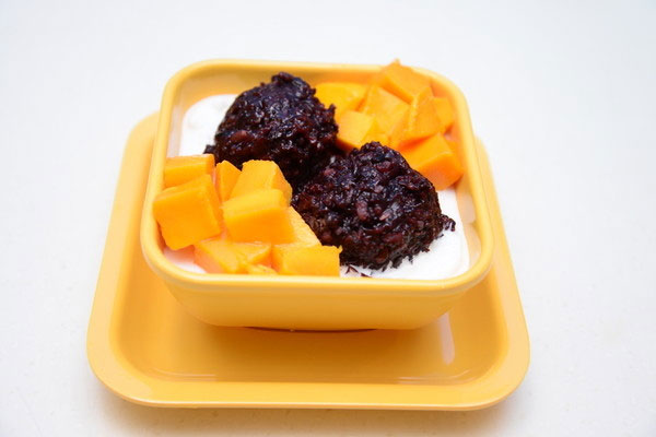 倾品芒果白雪黑糯米甜甜加盟学员制作成品