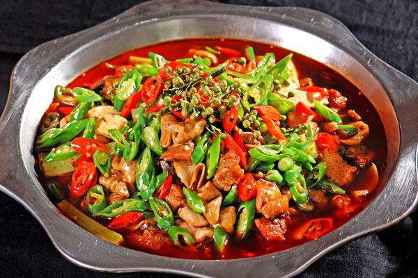 倾品肥肠鸡加盟学员制作成品