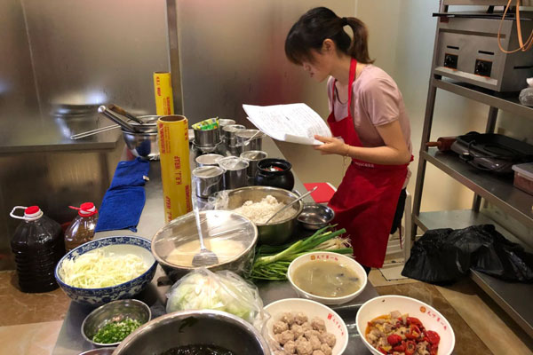 华飞竹筒饭nba无插件极速体育_jrs直播网_jrs低调直播网学员nba无插件极速体育_jrs直播网_jrs低调直播网过程