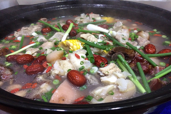 倾品藕王养生汤加盟