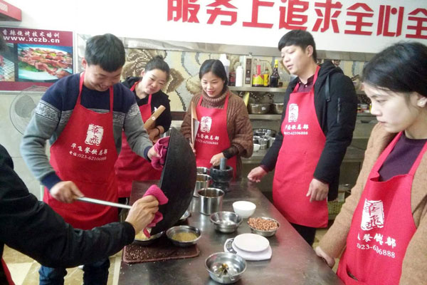 华飞火锅nba无插件极速体育_jrs直播网_jrs低调直播网学员nba无插件极速体育_jrs直播网_jrs低调直播网过程