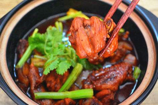 倾品重庆鸡公煲加盟