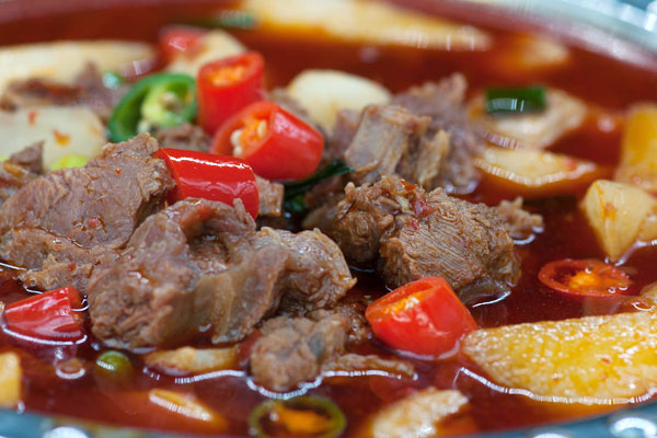 华飞驴肉火锅技术学员制作成品