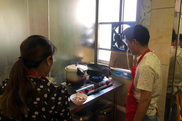 华飞酸菜鱼面nba无插件极速体育_jrs直播网_jrs低调直播网学员nba无插件极速体育_jrs直播网_jrs低调直播网过程