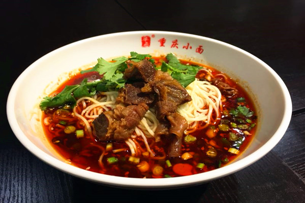 倾品牛肉面加盟