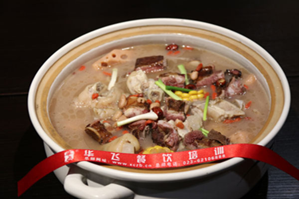 学做藕王养生汤制作成品