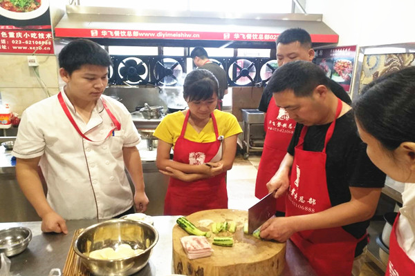 重庆哪里有海鲜炒饭加盟