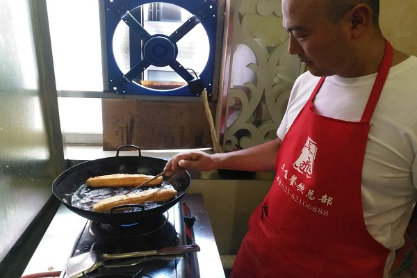 学习油条技术要多少钱