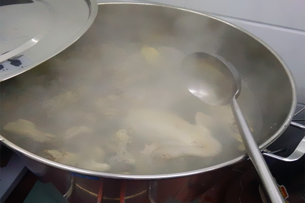 特色鸡汤米线配方