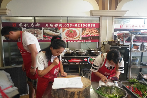 加盟鲜鲜肥肠饭