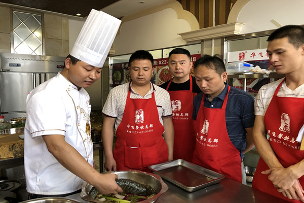 正宗的纸包鱼加盟