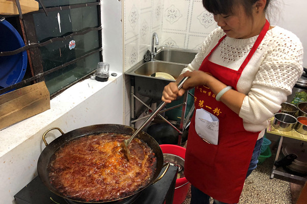 特色酸辣粉nba无插件极速体育_jrs直播网_jrs低调直播网学校地址在哪